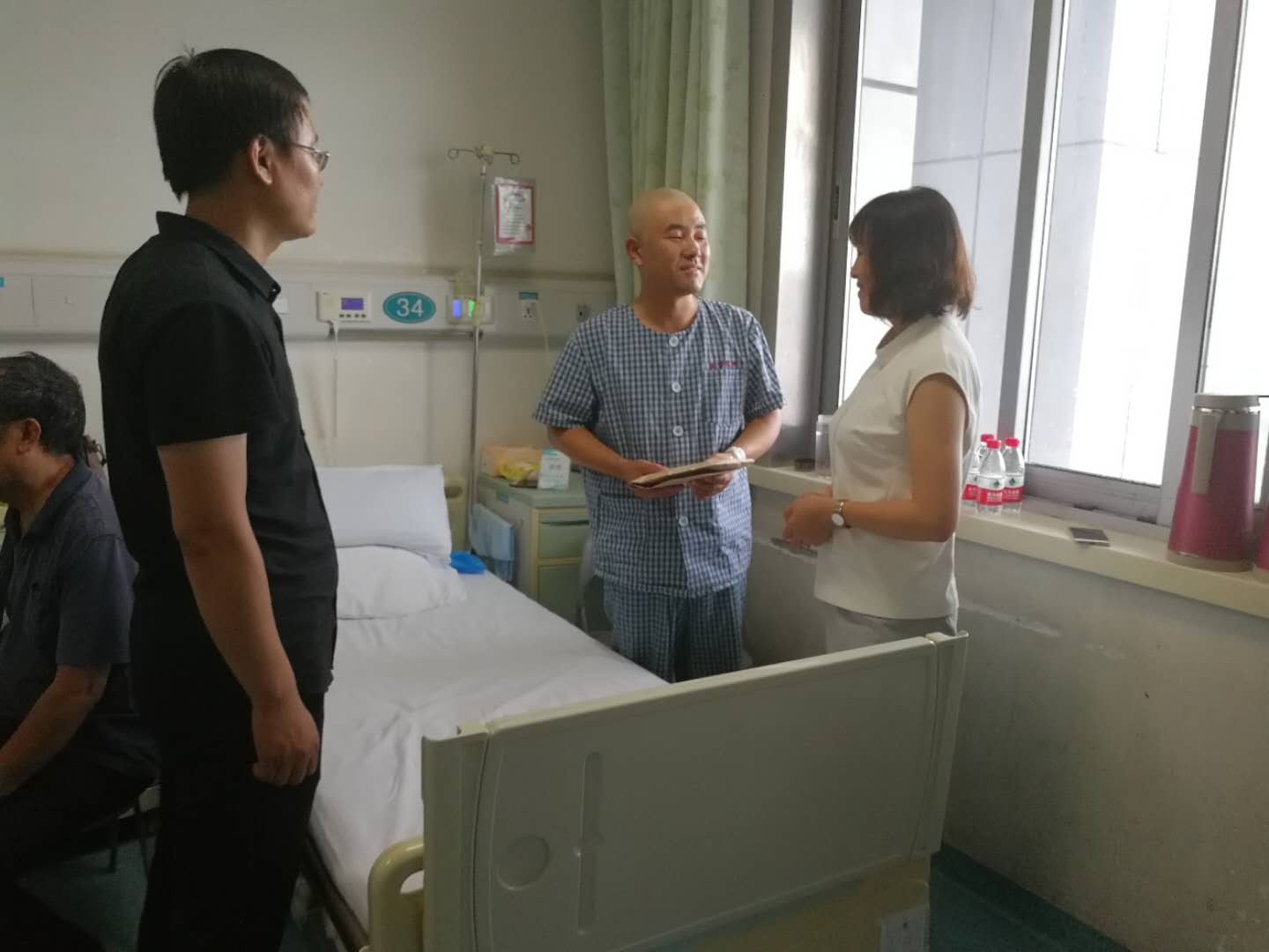 慰問(wèn)圖片.jpg
